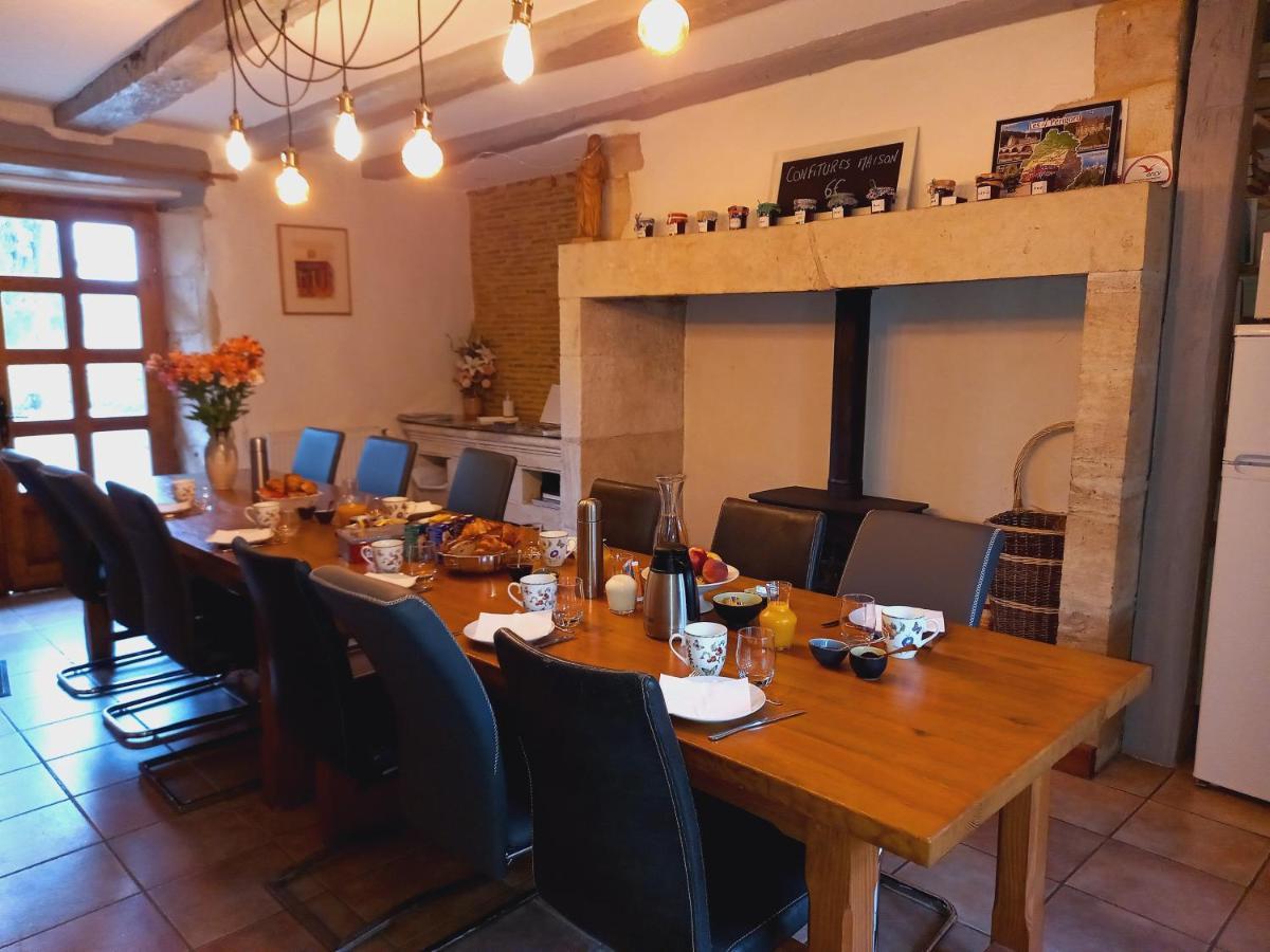 Au Pays De Jacquou : Chambre D'Hotes Et Table D'Hotes Fossemagne Eksteriør bilde